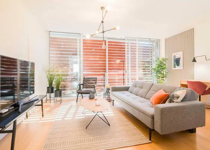 Homeforguest Design Attic Apartment Free Parking