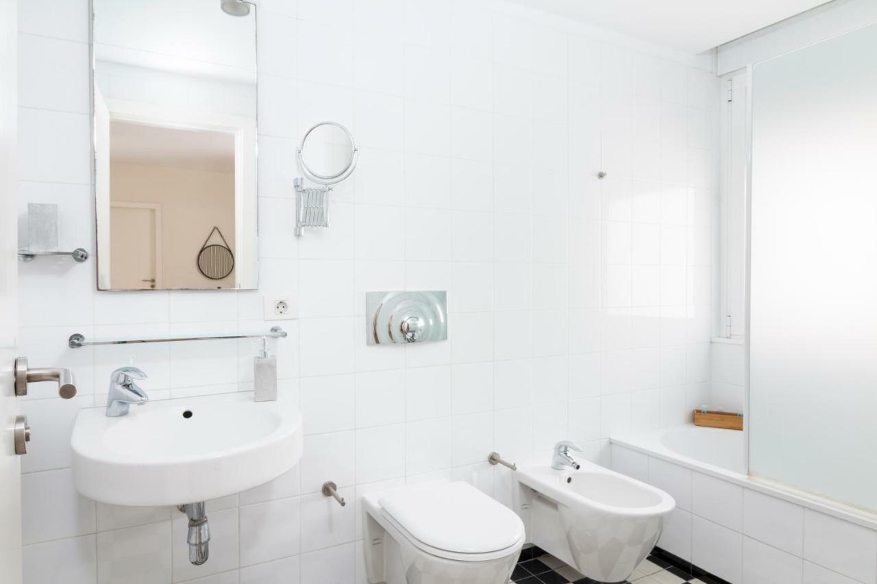 Homeforguest Design Attic Free Parking