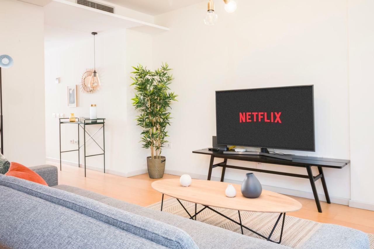 Apartamento Homeforguest Design Attic Free Parking