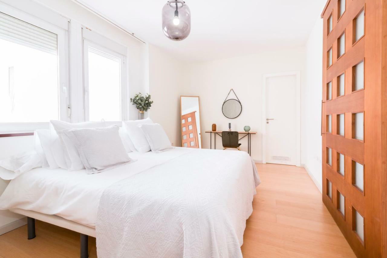 Apartamento Homeforguest Design Attic Free Parking